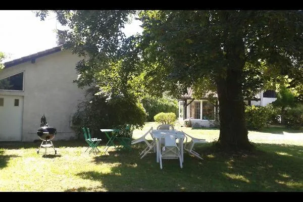 Avec Jardin Confort A Luglon, Proche Ecomusee De Marqueze, Landes